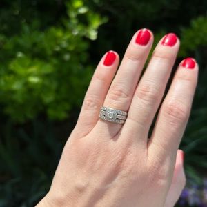 Helzberg 14kw diamond engagement ring size 5